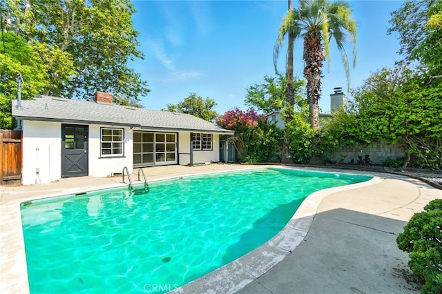 5517 Bevis Ave, Sherman Oaks, CA 91411 - view of pool featuring a fenced backyard and a patio area