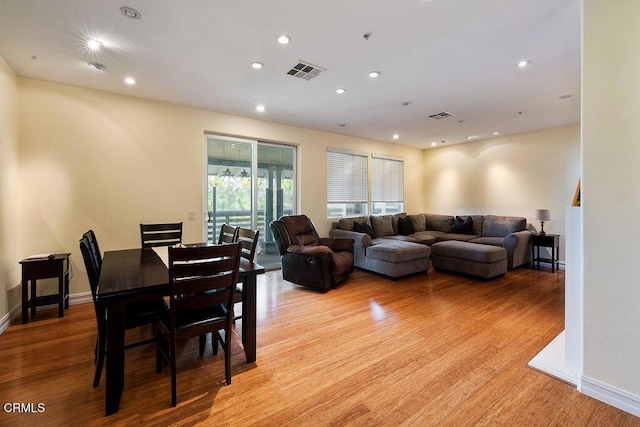 1430 Windshore Way, Oxnard, CA 93035 - dining area featuring light wood-type flooring and recessed lighting