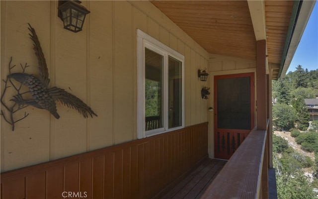 929 Trinity Dr, Lake Arrowhead, CA 92352 - photo 32