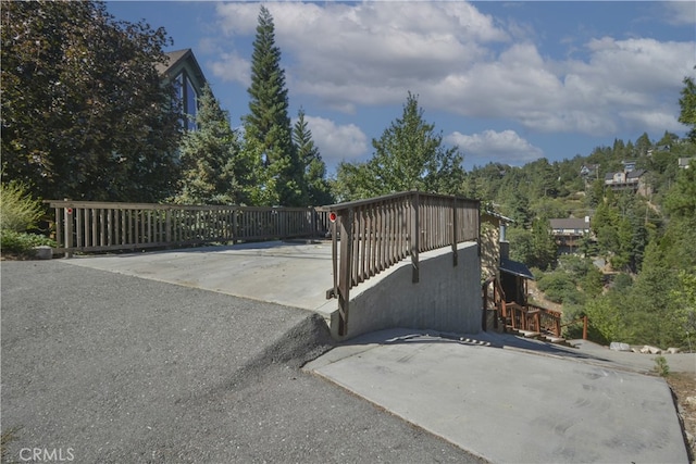 929 Trinity Dr, Lake Arrowhead, CA 92352 - photo 23