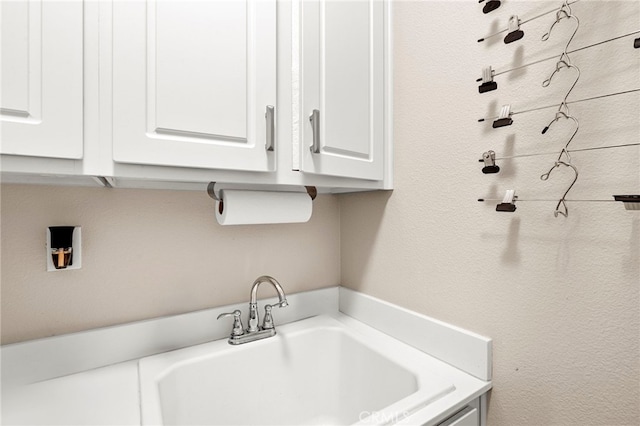 32872 Northshire Cir, Temecula, CA 92592 - bathroom featuring a sink