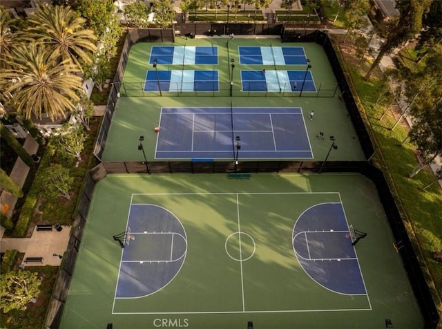 74 Townsend, Irvine, CA 92620 - view of sport court featuring community basketball court and a tennis court