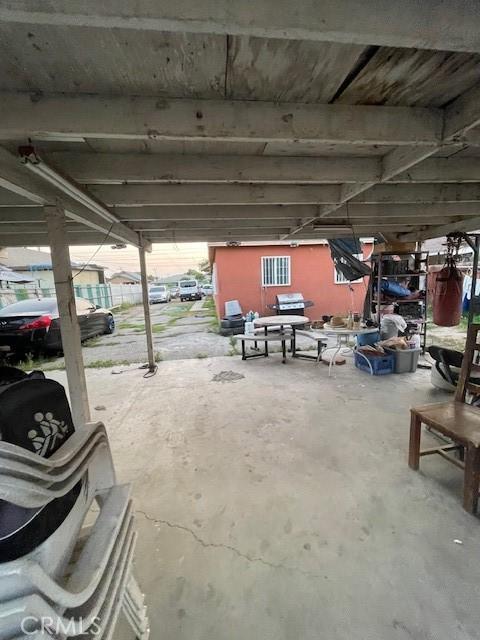 8014 Morton Ave, Los Angeles, CA 90001 - view of garage