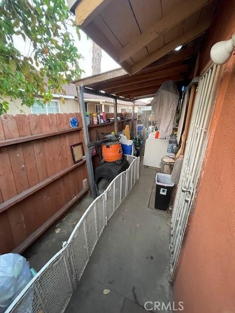 8014 Morton Ave, Los Angeles, CA 90001 - view of patio with washer / dryer