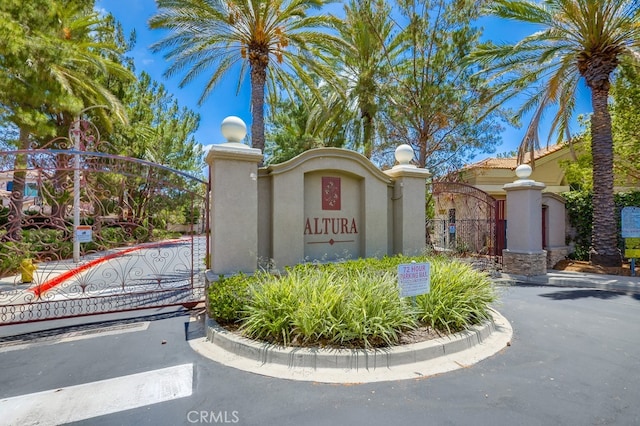 376 Gullotti Pl, Placentia, CA 92870 - community sign featuring a gate
