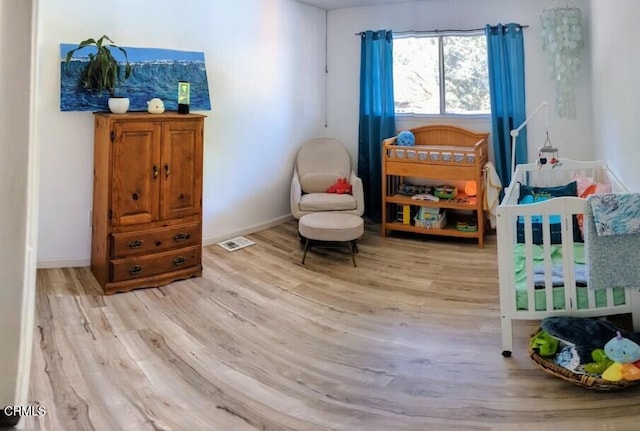 21613 Mountain Dr, Tehachapi, CA 93561 - bedroom with light wood-style floors