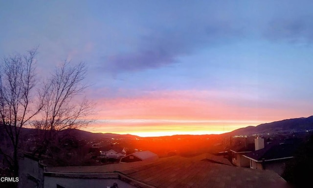 21613 Mountain Dr, Tehachapi, CA 93561 - view of mountain backdrop