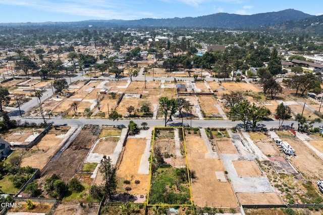 389 W Mendocino St, Altadena, CA 91001 - aerial view of property and surrounding area with property parcel outlined and mountains