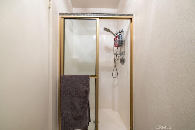 44668 13th St E, Lancaster, CA 93535 - bathroom featuring a stall shower