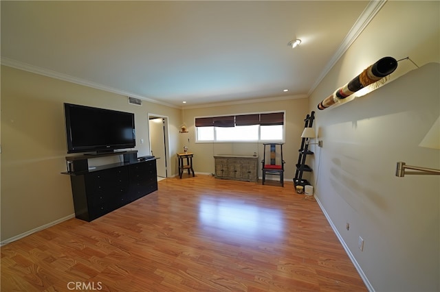 1525 N Hayworth Ave Unit 304, Los Angeles, CA 90046 - living area featuring light wood-style flooring and crown molding