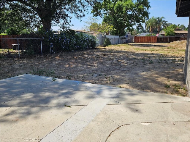 8463 California Ave, Riverside, CA 92504 - view of yard featuring a patio area