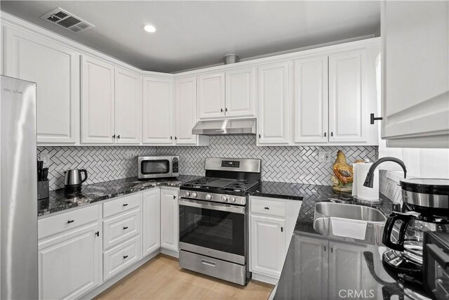 7807 Arvilla Ave, Sun Valley, CA 91352 - photo 15