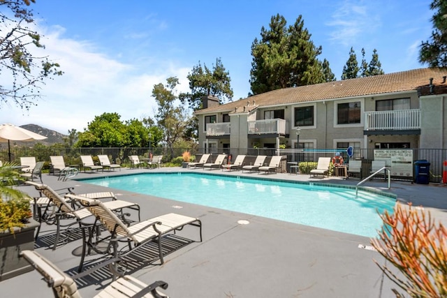 15032 Avenida Venusto Unit 179, San Diego, CA 92128 - community pool with a patio