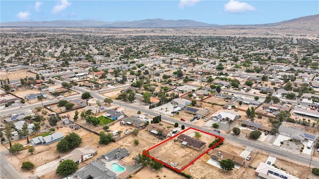 8960 Buckthorn Ave, Hesperia, CA 92345 - aerial view of property's location featuring property parcel outlined and mountains