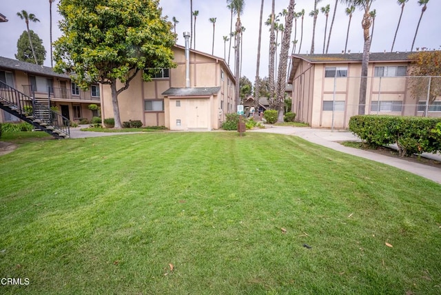 1925 Ginger St Unit 112, Oxnard, CA 93036 - view of grassy yard featuring stairs