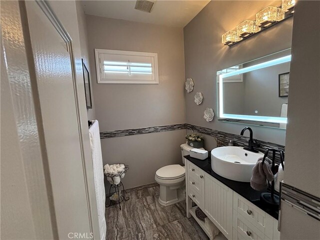 19928 Chase St Unit 2, Winnetka, CA 91306 - photo 11