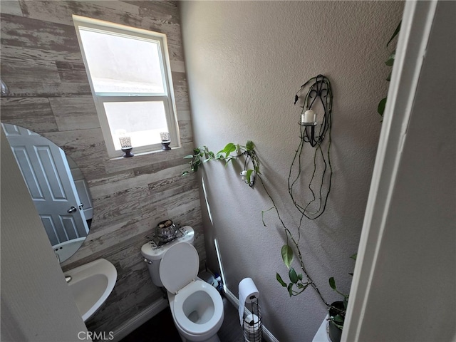 1315 Plaza Way, Perris, CA 92570 - bathroom with toilet
