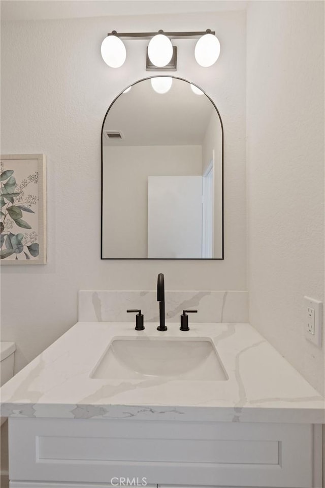 525 E Verdugo Ave Unit E, Burbank, CA 91501 - bathroom featuring vanity and toilet