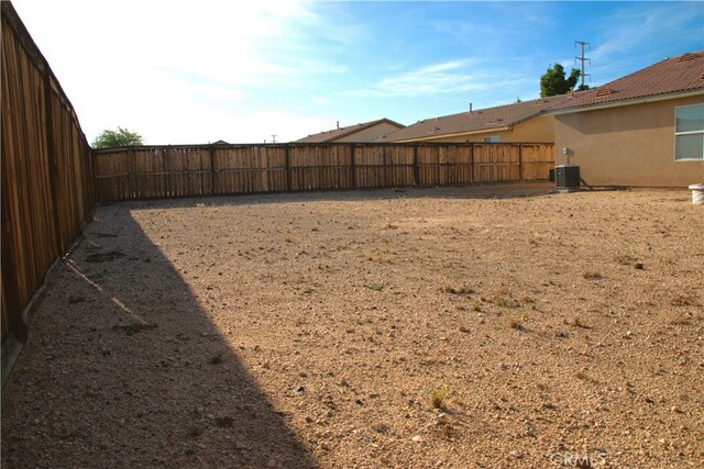 16558 Jasmine St, Victorville, CA 92395 - view of fenced backyard