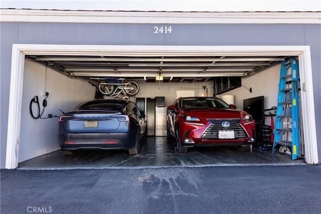 2414 Niagara Way, Costa Mesa, CA 92626 - garage with driveway