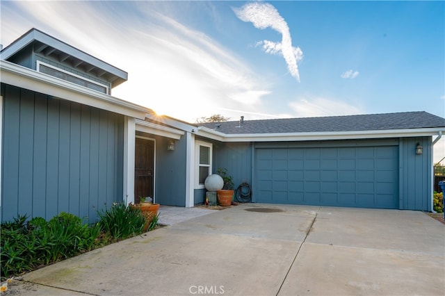 5175 White Tail Pl, Paso Robles, CA 93446 - view of side of home with a garage and concrete driveway