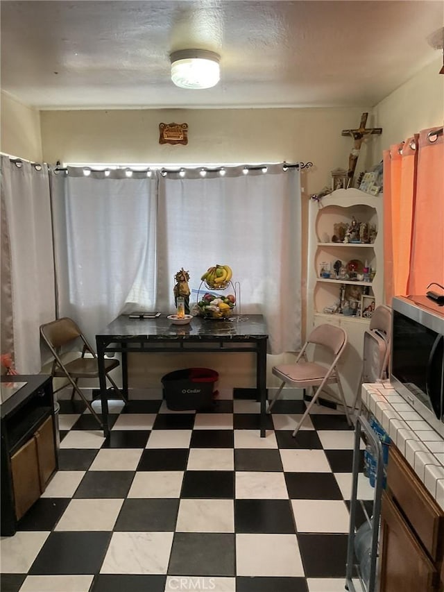 4465 Lovett St, Commerce, CA 90040 - dining area with light flooring