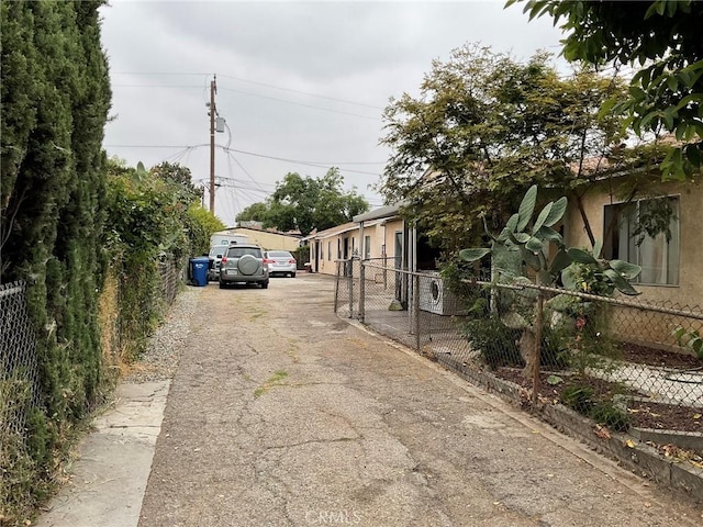 4465 Lovett St, Commerce, CA 90040 - view of street