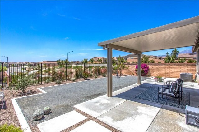 1563 Sunswept Way, Beaumont, CA 92223 - fenced backyard with a patio