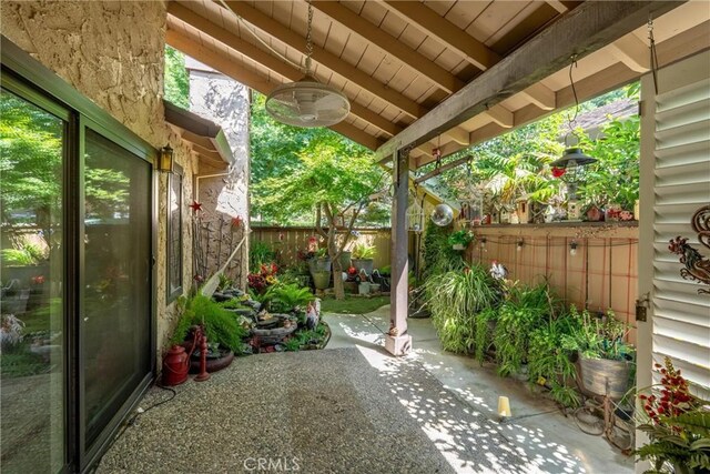 520 Wilshire Ct, Chico, CA 95973 - fenced backyard with a patio