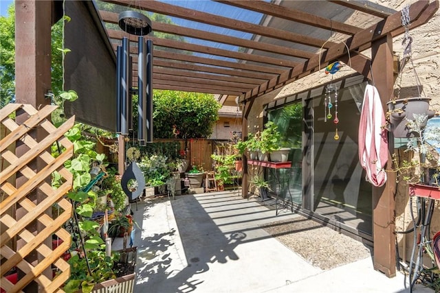 520 Wilshire Ct, Chico, CA 95973 - view of patio / terrace with a pergola