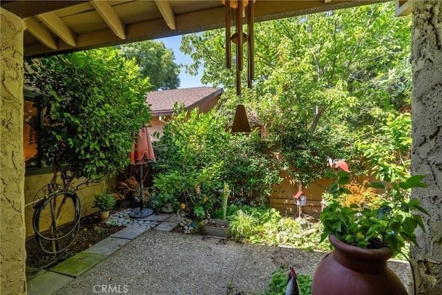520 Wilshire Ct, Chico, CA 95973 - view of yard with a patio area