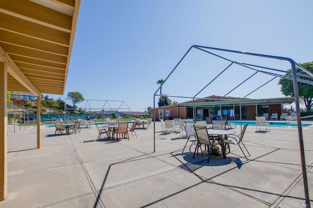 3755 N Vista Campana Unit 30, Oceanside, CA 92057 - view of patio with a community pool