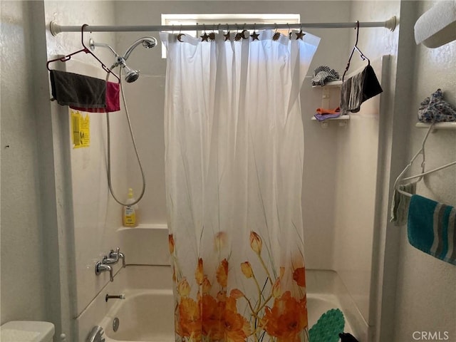 35590 Santa Fe St, Daggett, CA 92327 - full bath with shower / bathtub combination with curtain