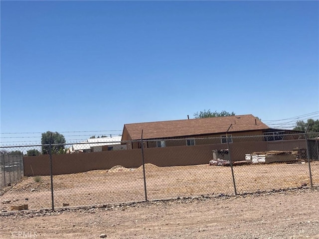 35590 Santa Fe St, Daggett, CA 92327 - back of property