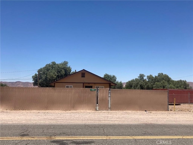 35590 Santa Fe St, Daggett, CA 92327 - view of front facade