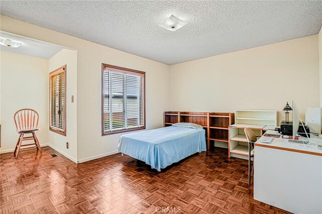 1323 Silvius Ave, San Pedro, CA 90731 - bedroom with a textured ceiling