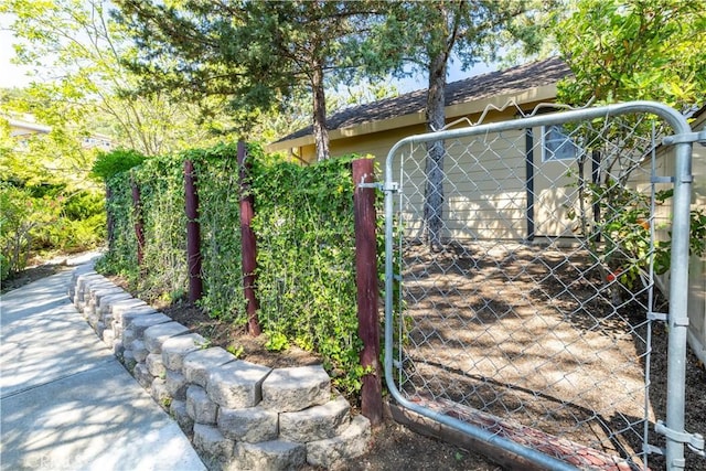 14220 El Monte Rd, Atascadero, CA 93422 - view of gate