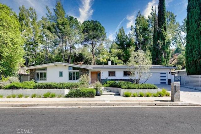 4676 Arriba Dr, Tarzana, CA 91356 - photo 3