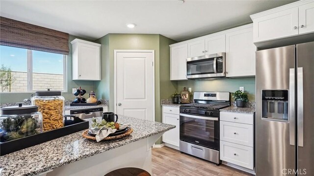 31258 Shining Willow Dr, Winchester, CA 92596 - photo 6