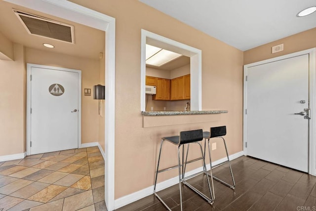 13323 Rancho Penasquitos Blvd Unit D206, San Diego, CA 92129 - entryway with recessed lighting