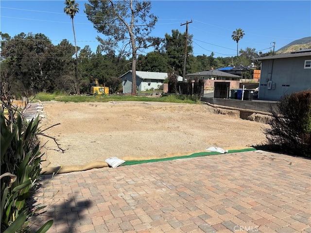 1302 E Loma Alta Dr, Altadena, CA 91001