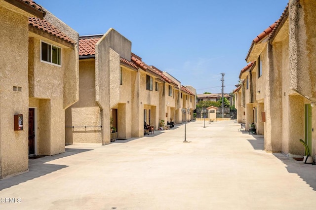 5036 Echo St Unit 37, Los Angeles, CA 90042 - surrounding community featuring a residential view and a patio