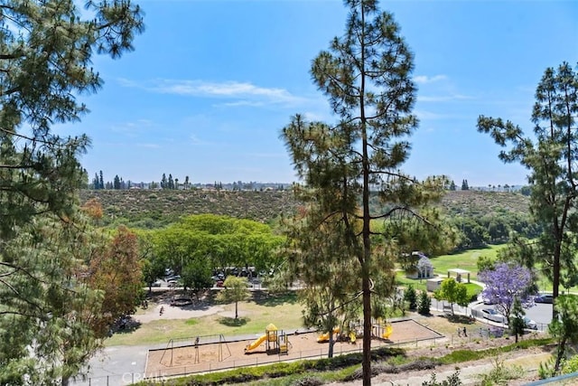 54 Hawaii Dr, Aliso Viejo, CA 92656 - surrounding community
