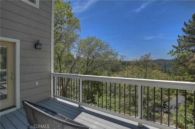 394 Emerald Dr, Lake Arrowhead, CA 92352 - view of wooden deck