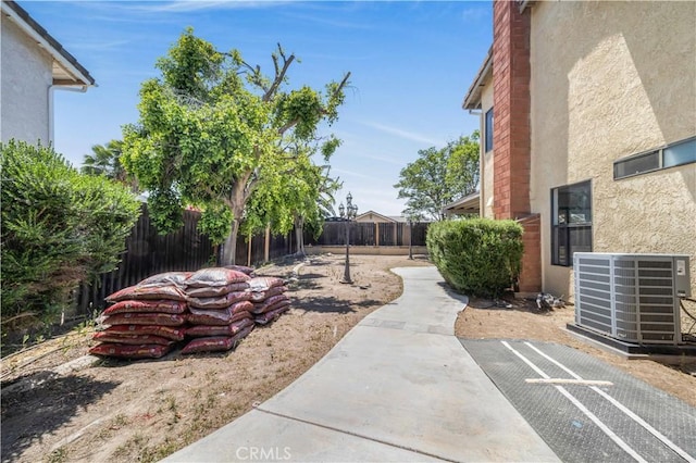 14225 Woodpark Dr, Moreno Valley, CA 92553 - fenced backyard with a patio