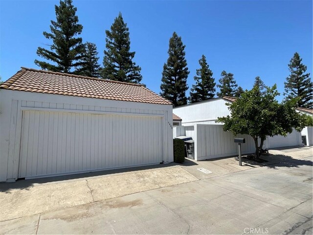 1935 W Santa Ana Ave, Fresno, CA 93705 - view of detached garage