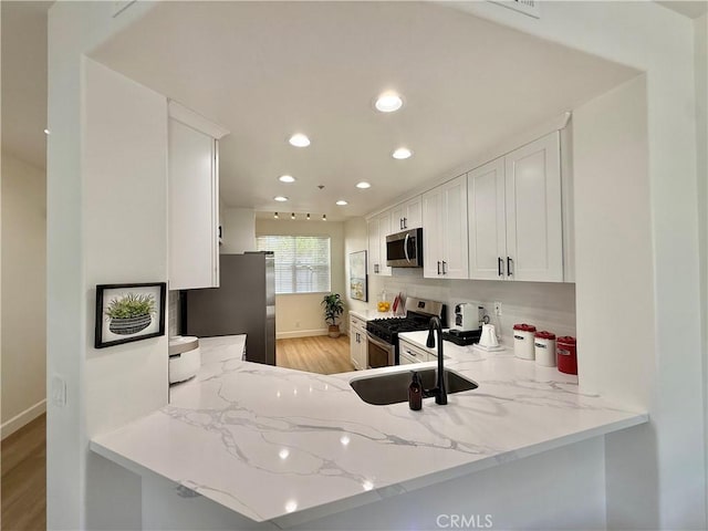 13390 Savanna, Tustin, CA 92782 - photo 19
