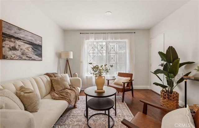 225 W 6th St Unit 206, Long Beach, CA 90802 - living area featuring wood finished floors and baseboards