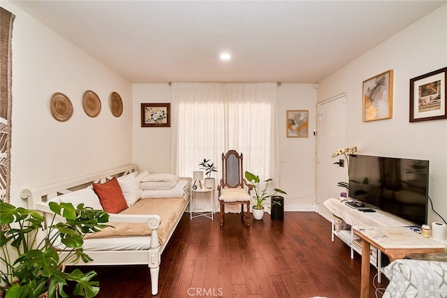 225 W 6th St Unit 206, Long Beach, CA 90802 - living area featuring dark wood-style floors and recessed lighting