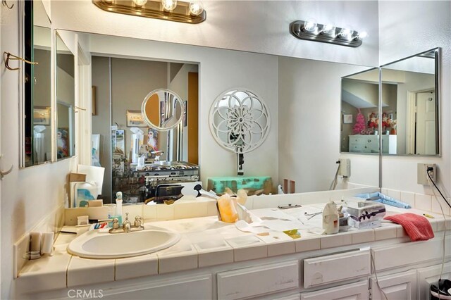 12161 Napoli Dr, Cerritos, CA 90703 - bathroom featuring double vanity